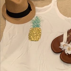 Pineapple tank! 🍍